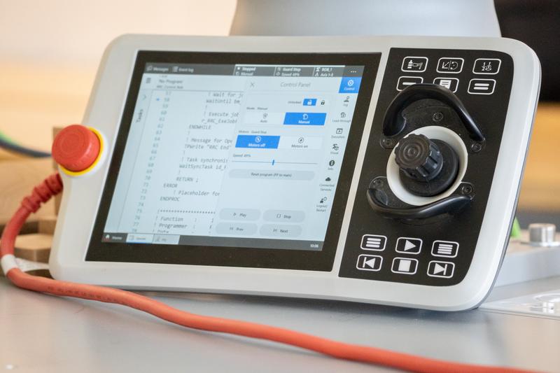 Collaboration Between Design and Automated Fabrication