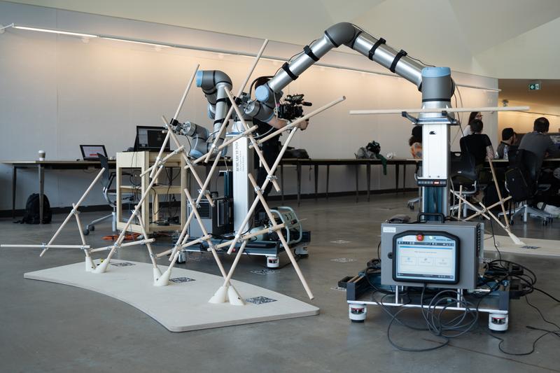 Collaborative Augmented Assembly