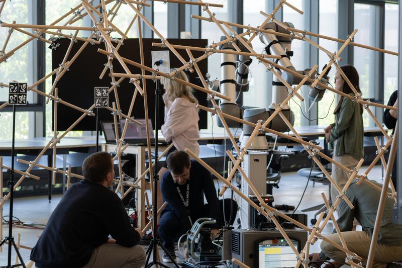 Collaborative Augmented Assembly