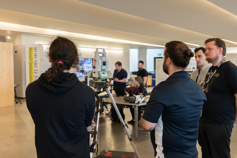 Sculpting Space with On Site Robotics