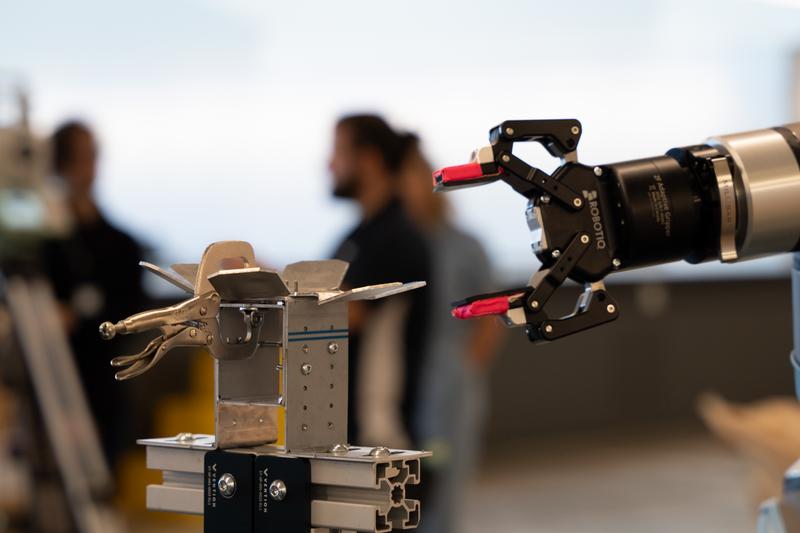 Sculpting Space with On Site Robotics
